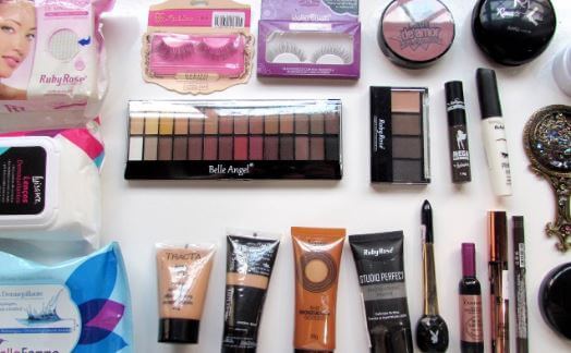 Conheça 11 distribuidoras de maquiagem para você comprar e revender